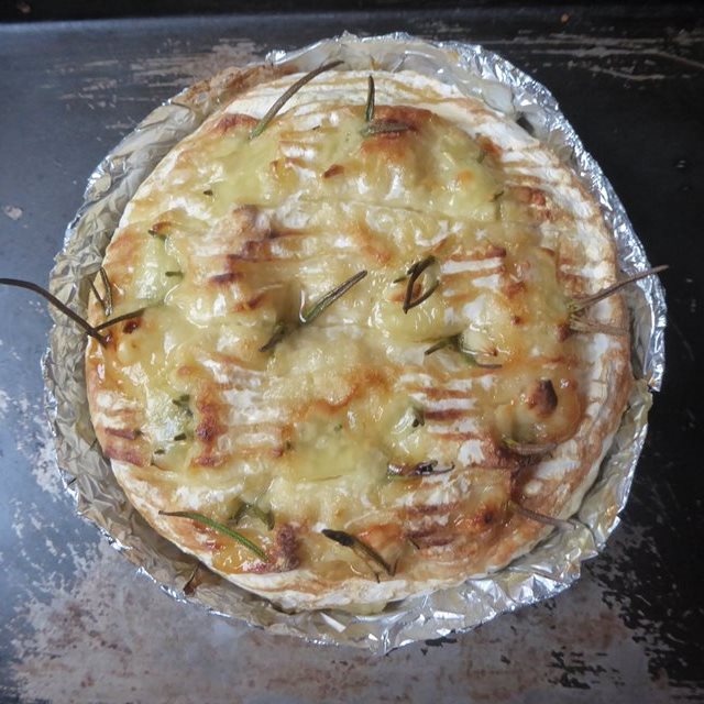 Baked Camembert with Maple Syrup Starter Recipe SoCook
