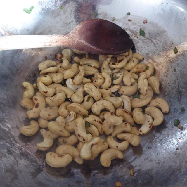 Vegetarian Vegetable and Cashew Nut Stir Fry Recipe | SoCook