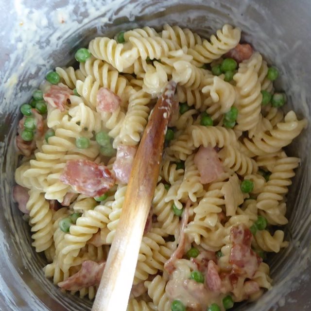 Creamy Pea, Bacon and Brie Pasta Recipe SoCook