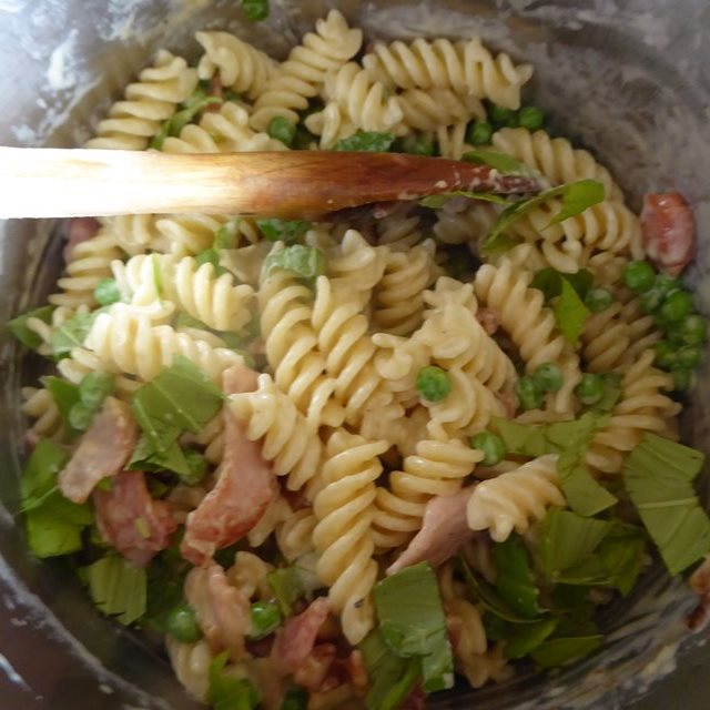 Creamy Pea, Bacon and Brie Pasta Recipe SoCook