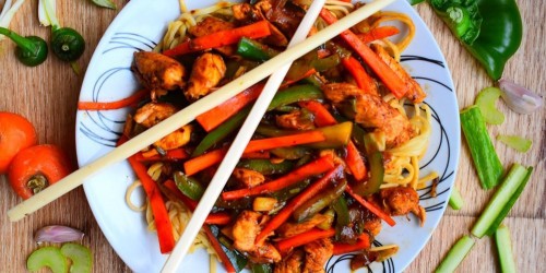 Healthy Chicken and Vegetable Stir Fry with Noodles