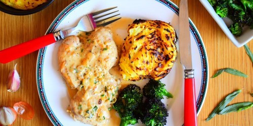 Pan fried chicken tarragon with mashed potatoes and broccoli