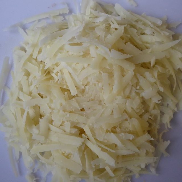 Red Pepper and Manchego Tortilla Spanish Recipe SoCook