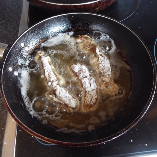 Thai Chicken Goujons with Sweet Chilli Sauce Starter Recipe SoCook