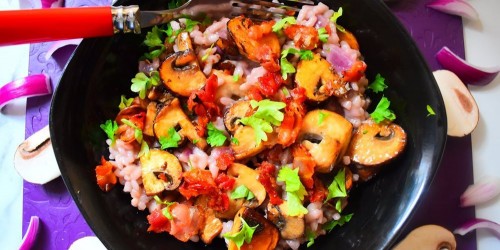 Vegetarian Red Wine Risotto with Mushrooms