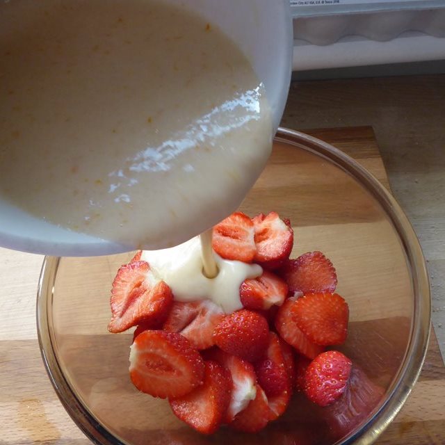 Fresh Strawberry Pancakes with Orange Custard Sauce SoCook