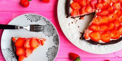 Italian Strawberry Mascarpone Tart with Chocolate Pastry