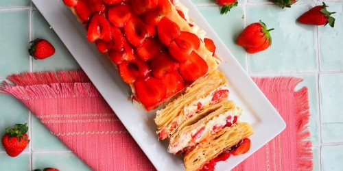 strawberry mille feuille gateau